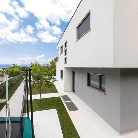 Vila Dolores By El-pi Tours Malinska