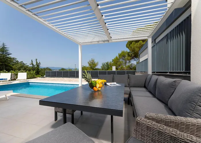 Villa Dolores By El-pi Tours Malinska